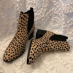 Anne Klein Cheetah Print Calf Hair Chelsea Ankle Bootie Size 8 NWOB